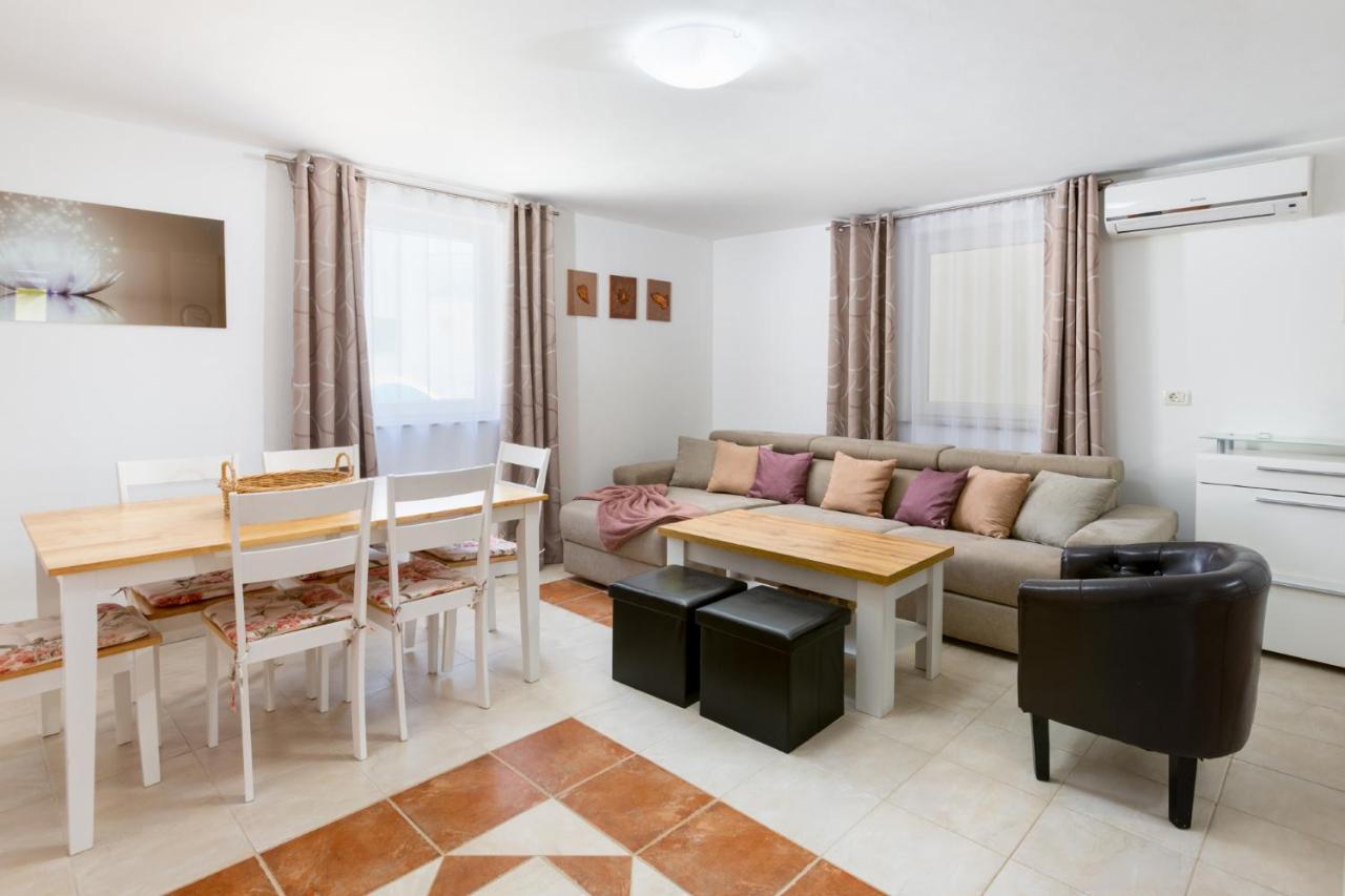 Vrdoljak Medulin Luaran gambar