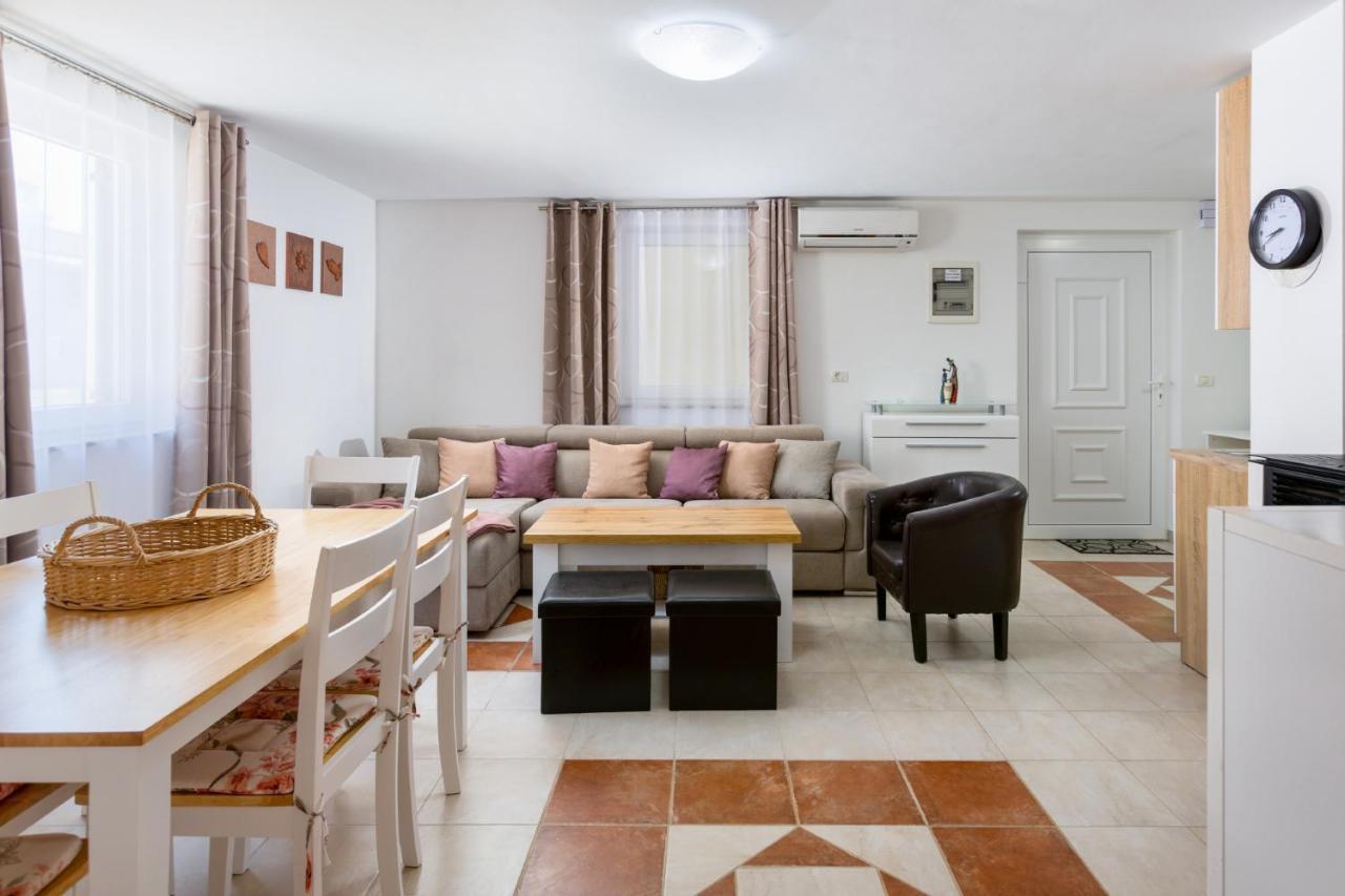 Vrdoljak Medulin Luaran gambar